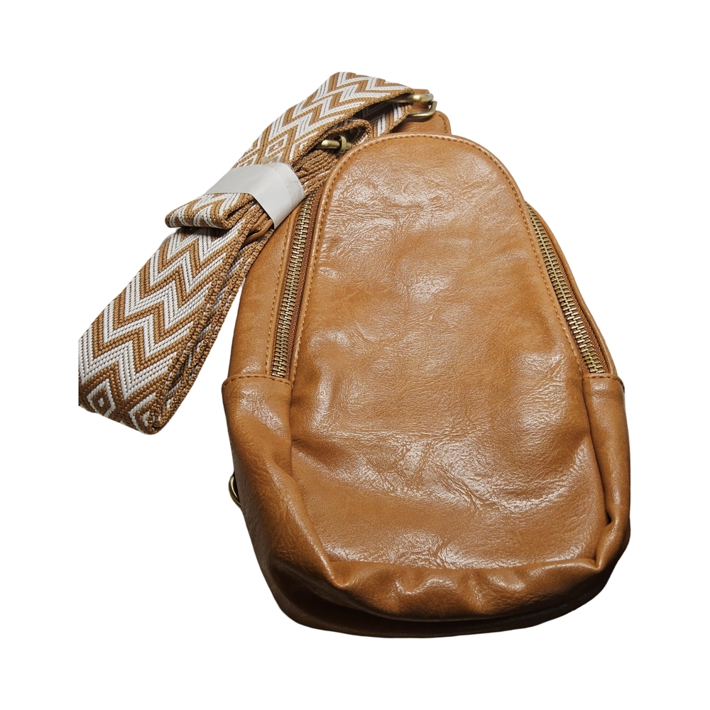 NWOT Brown Crossbody Bag/Sling bag with adjustable wide strap - Picture 2 of 6